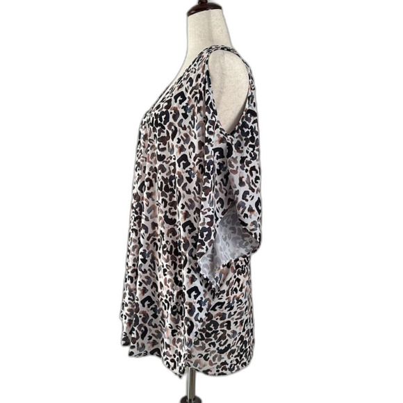 Show Me Your Mumu Cold Shoulder Caftan Top Cheetah Print Size M - Picture 4 of 8